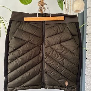 Indyeva (Formally Indygena) Women's medium insulated duck down skirt